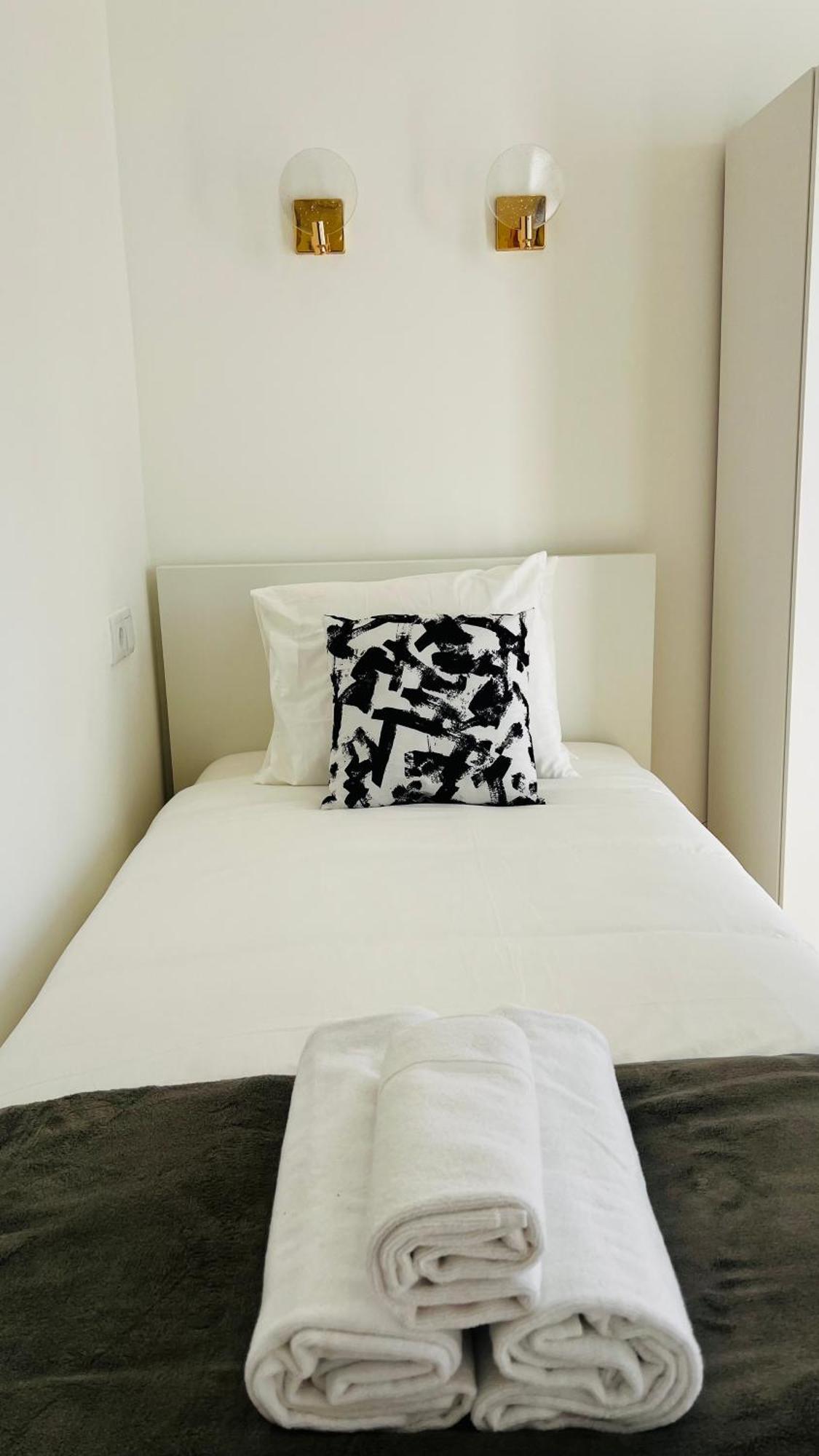 Suites Luciano Cordeiro Lisbon Bagian luar foto