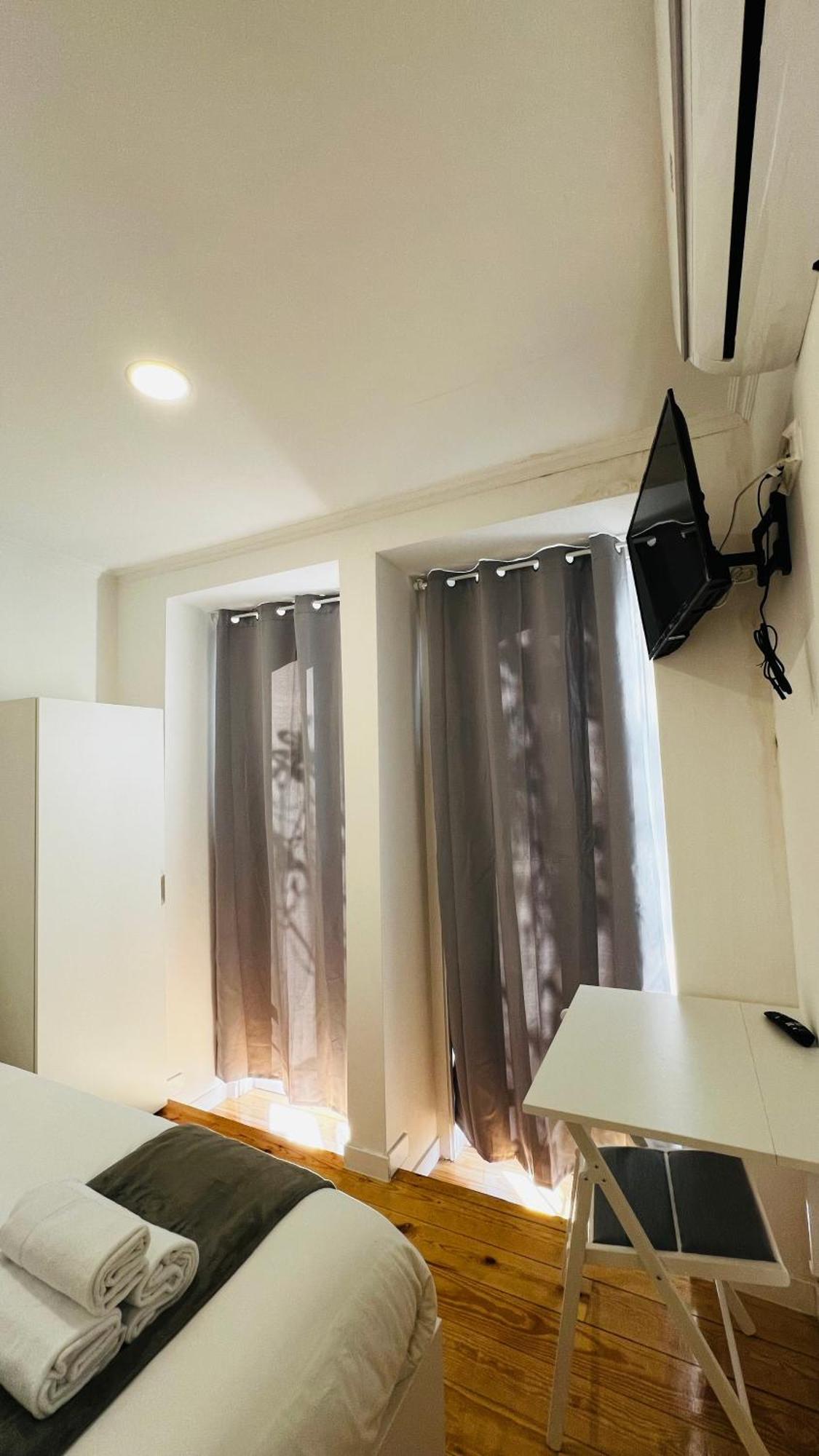 Suites Luciano Cordeiro Lisbon Bagian luar foto