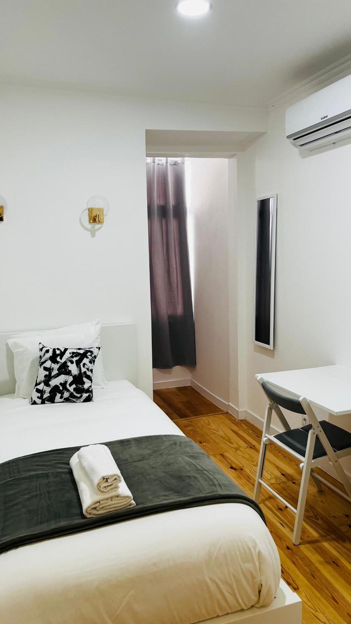 Suites Luciano Cordeiro Lisbon Bagian luar foto